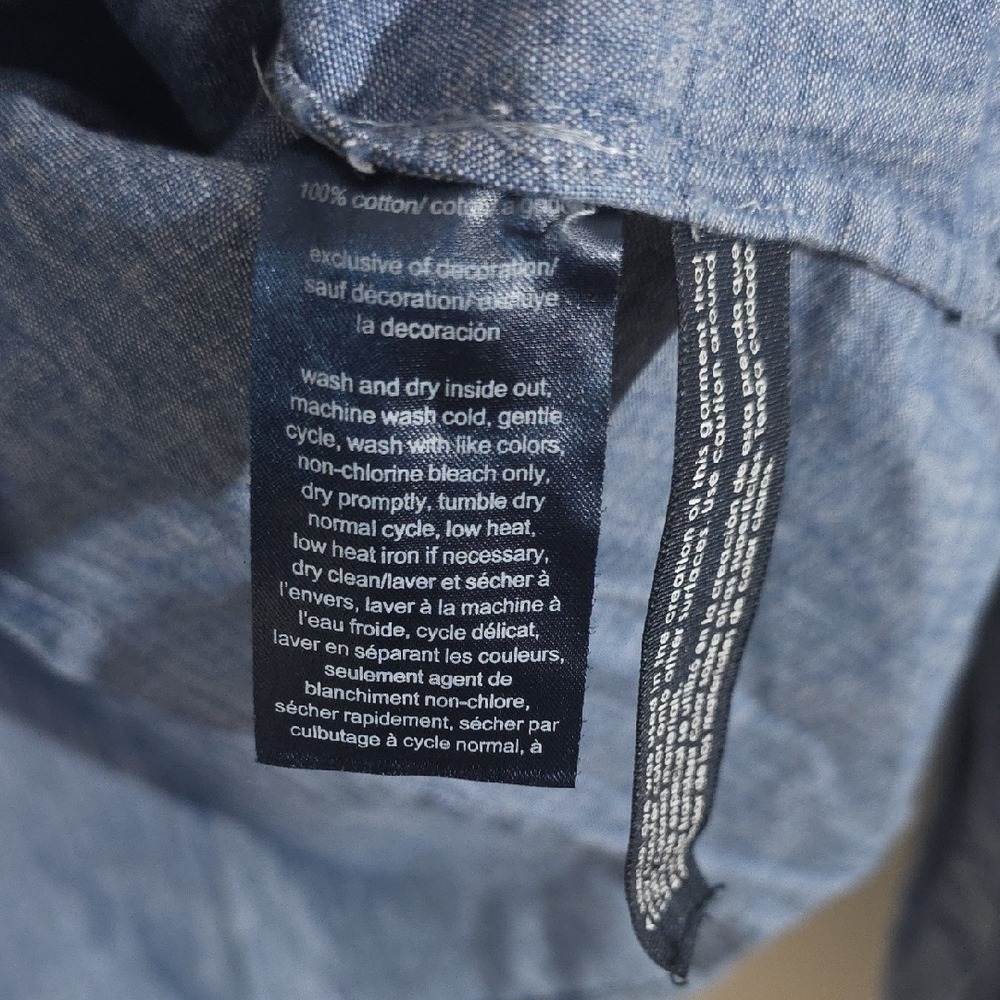 Tommy Hilfiger Blue Chambray Button Down Shirt - Picture 2 of 6